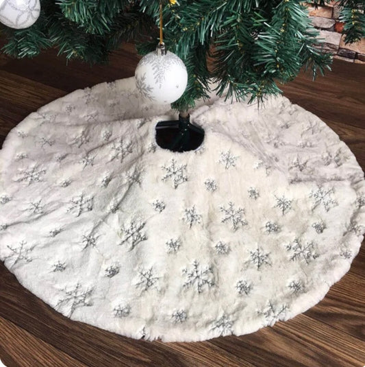 White Flannel Embroidered Snowflake Christmas Tree Skirt